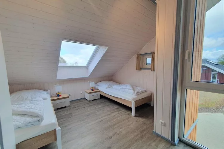 Schwan 316-Bedroom