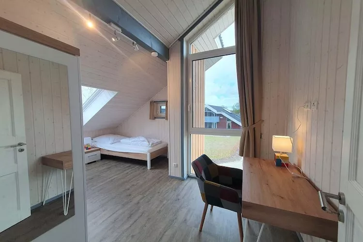 Schwan 316-Bedroom