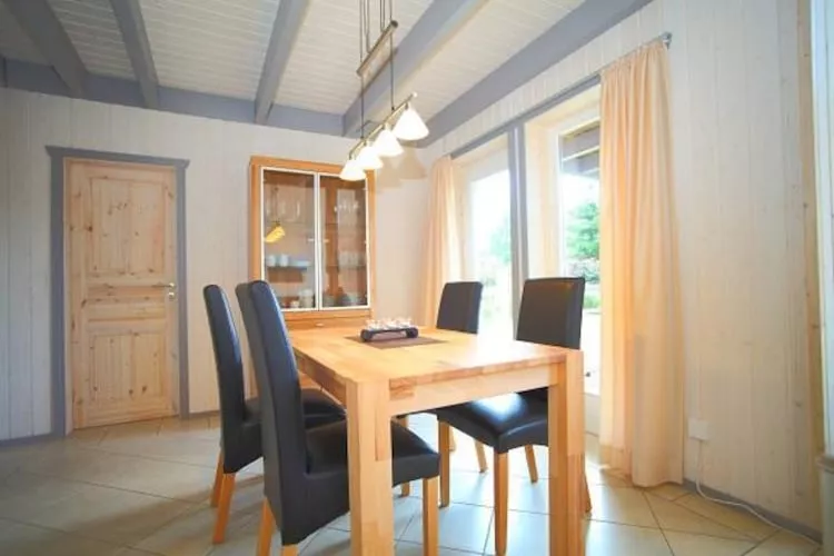 Seeschwalbe Classic 284-Dining room