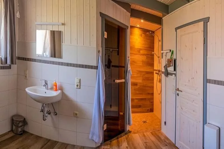 Wildgans Classic 250-Bathroom