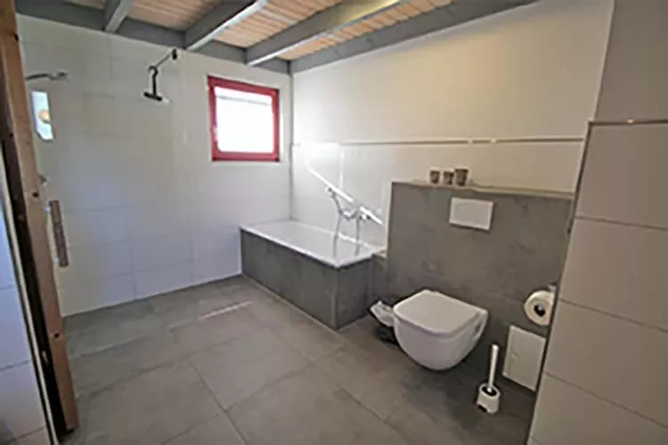 FH Wildgans Comfort mit Sauna & Kaminofen 81 qm 26-Bathroom