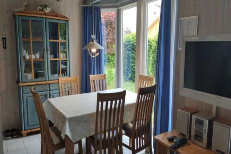 FH Wildgans Comfort mit Sauna & Kaminofen 81 qm 74-Dining room