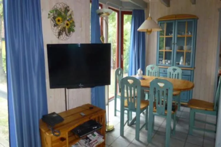 FH Wildgans Comfort mit Sauna & Kaminofen 81 qm 112-Salle à manger