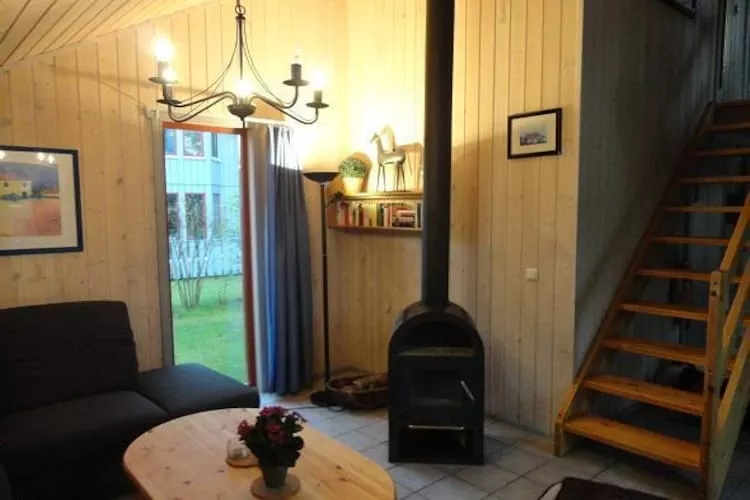 FH Wildgans Comfort mit Sauna & Kaminofen 81 qm 114-Living room