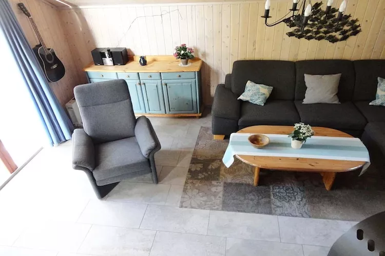 FH Wildgans Comfort mit Sauna & Kaminofen 81 qm 114-Living room