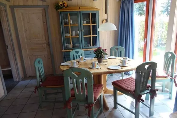 FH Wildgans Comfort mit Sauna & Kaminofen 81 qm 114-Dining room
