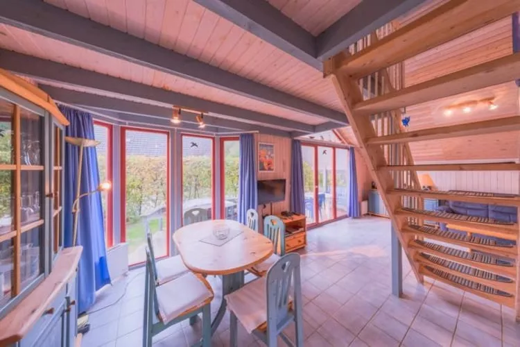 FH Wildgans Comfort mit Sauna & Kaminofen 81 qm 122-Dining room