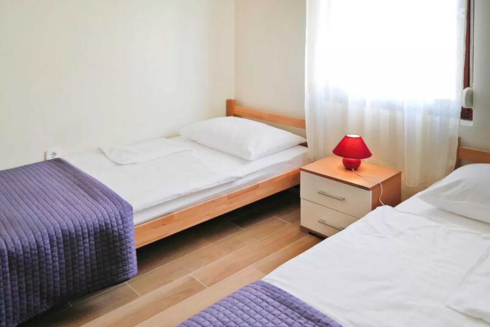 Apartments Lug Privlaka A4 plus1 ca 40 qm  with 5 persons-Bedroom