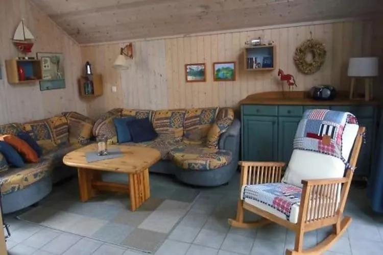 FH Wildgans Comfort mit Sauna & Kaminofen 81 qm 170-Living room