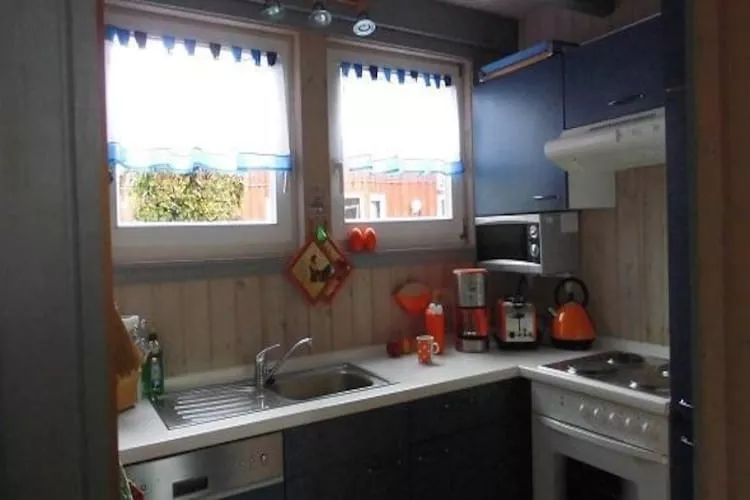 FH Wildgans Comfort mit Sauna & Kaminofen 81 qm 170-Kitchen