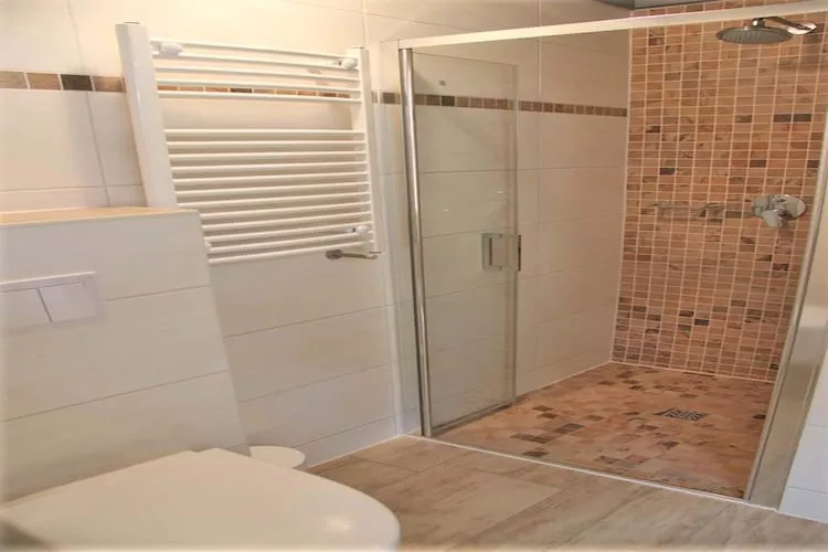 FH Wildgans Comfort Nr 236-Bathroom