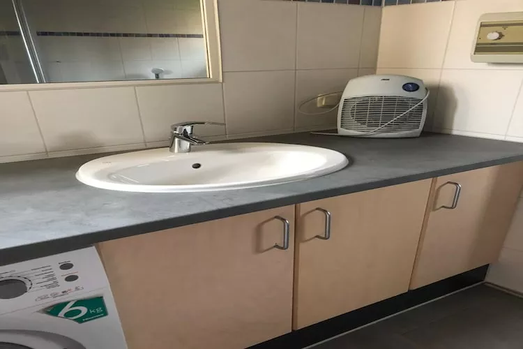 FH Wildgans Comfort Nr 13a-Bathroom