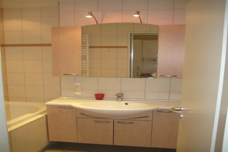 Strandläufer Classic 104-Bathroom