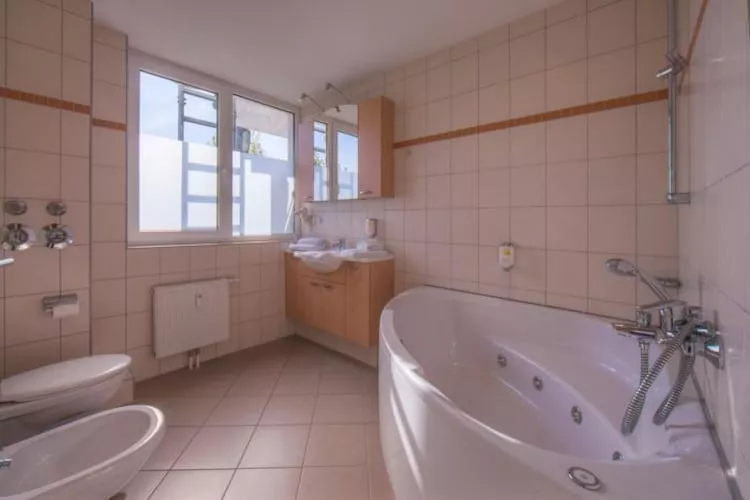 Schneeeule 224-Badezimmer