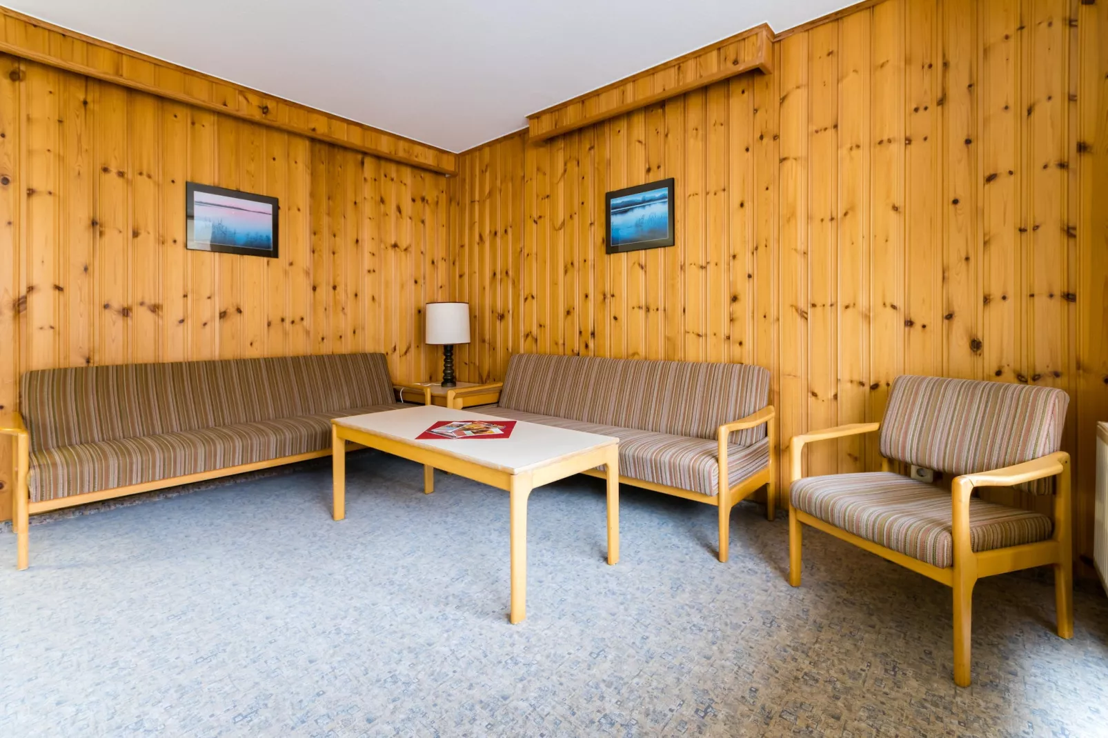Economy Twin-Apartment-2024 2 Personen-Salon