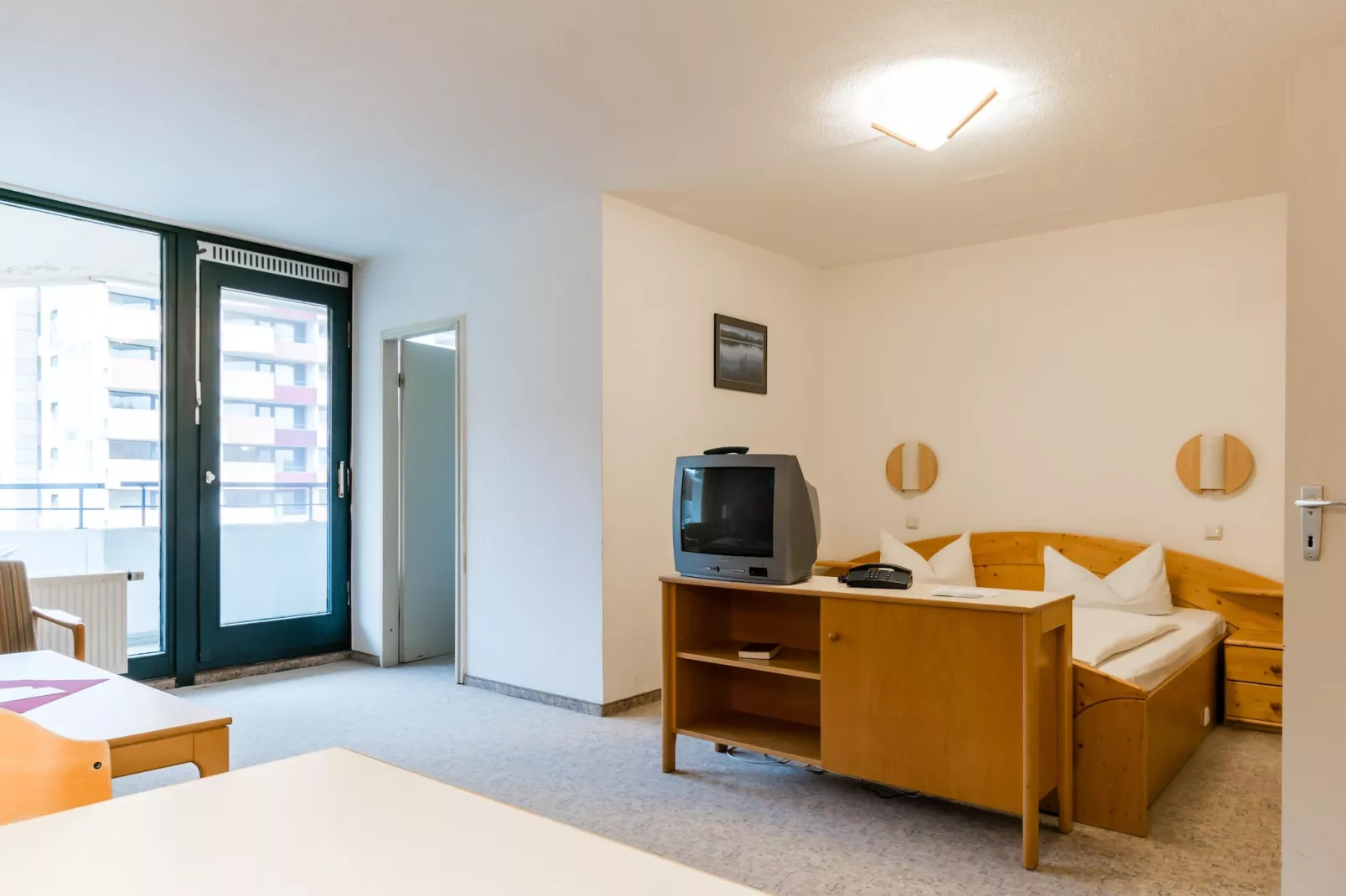 Economy Familien-Apartment-2024 - 2E2K-Living room