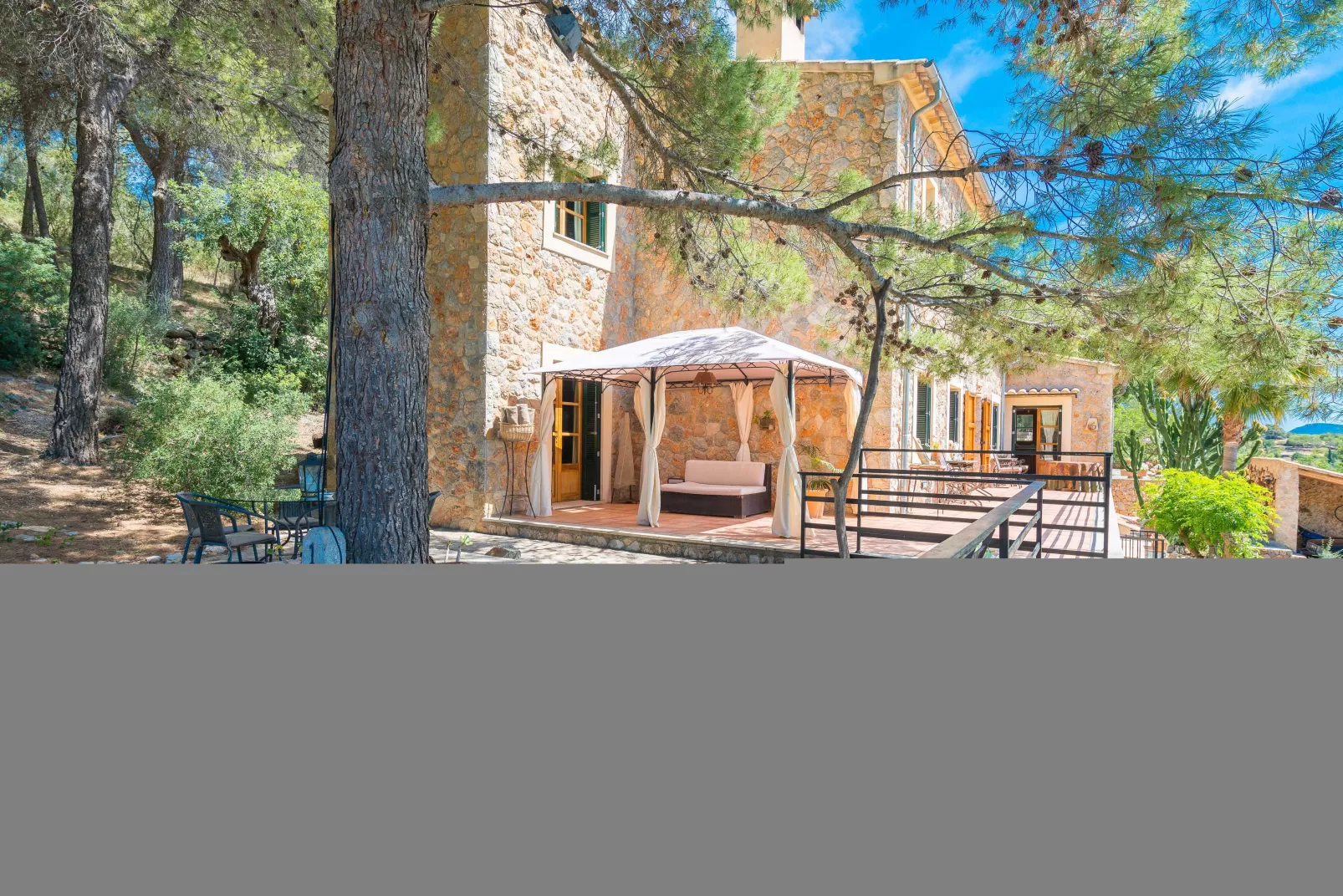 Es Pinar-Exterior summer