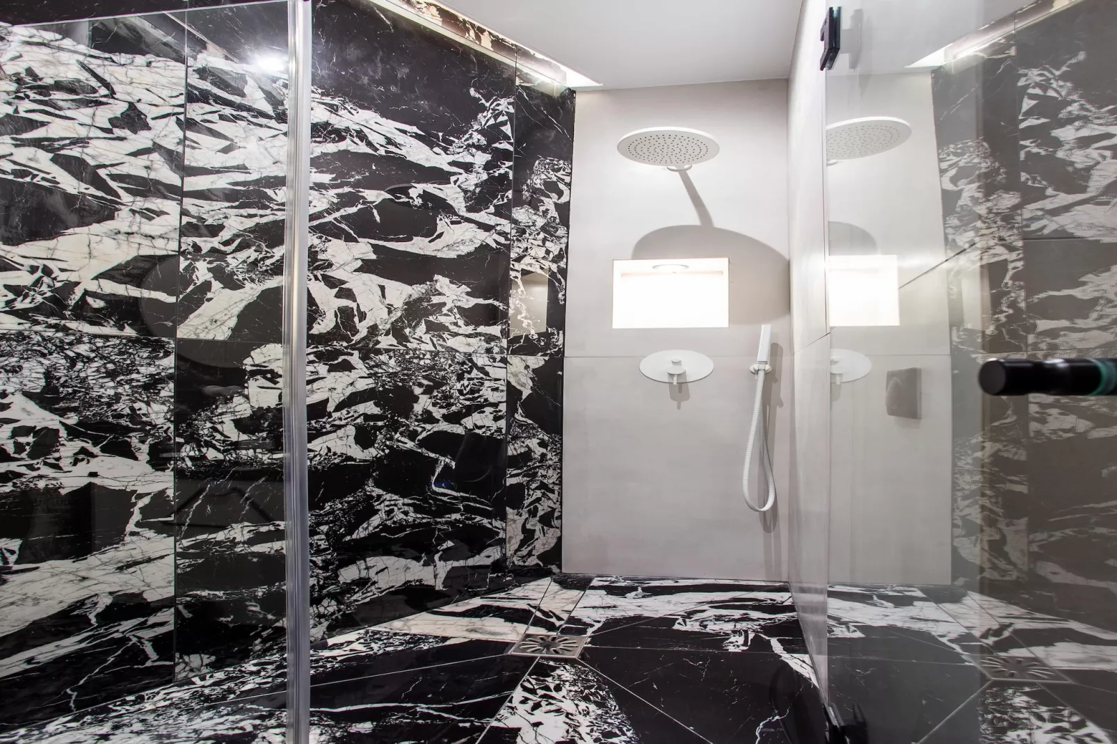 JCM-18-POISSONNIERE-3-Bathroom