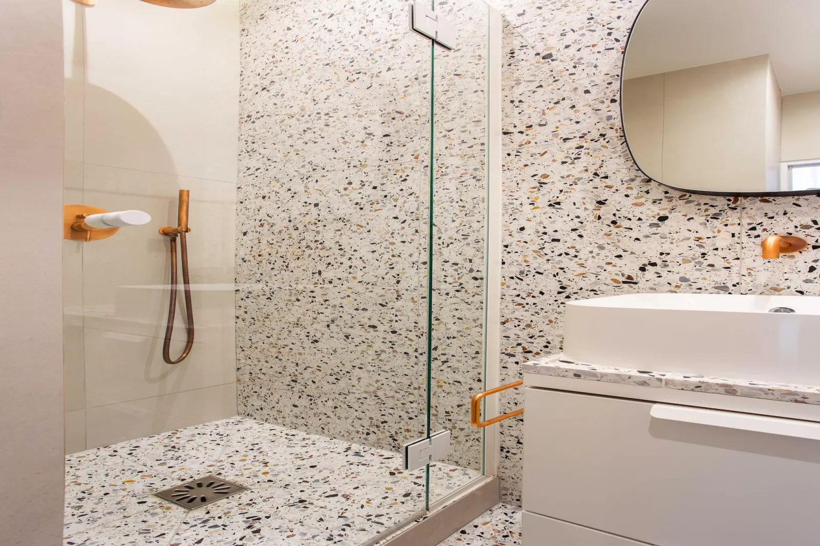 JCM-18-POISSONNIERE-2-Bathroom