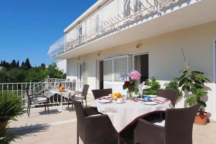 Apartments & Room Eva Slano - Two Bedroom Apartment with Terrace and Sea View (Veliki)-Terrasse