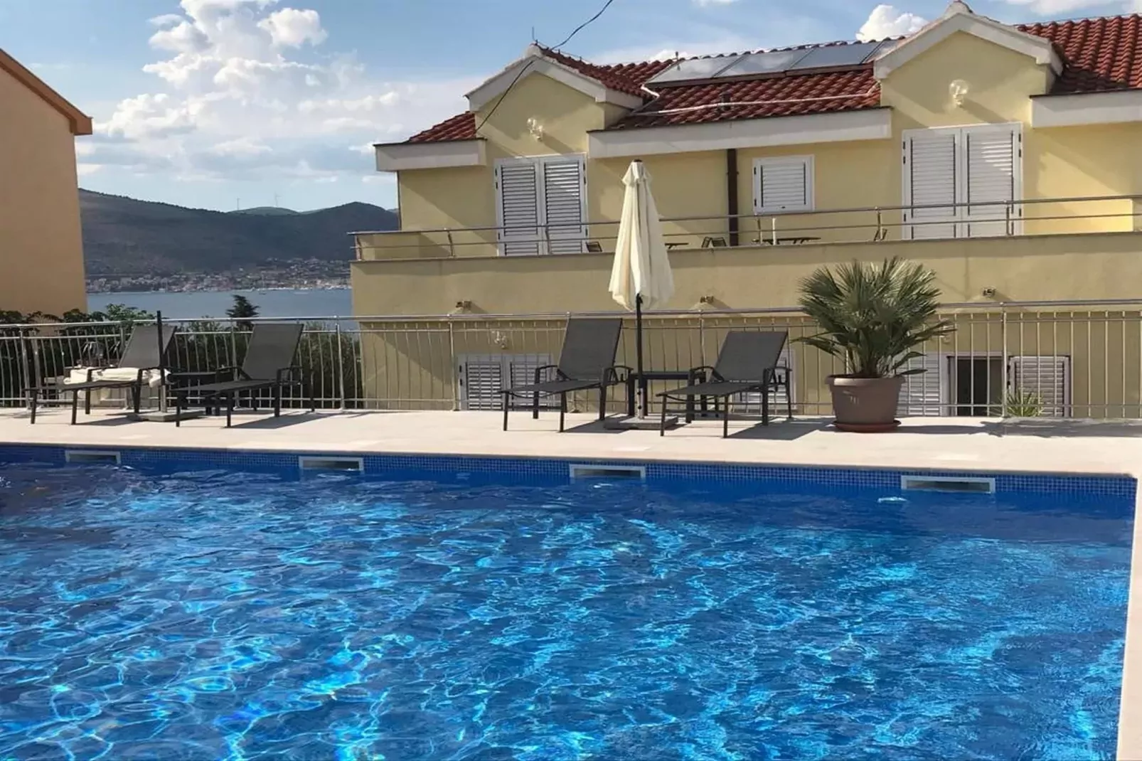 Apartments Villa Moonlight - Standard Two Bedroom Apartment with Large Terrace (Jenny)-Piscine