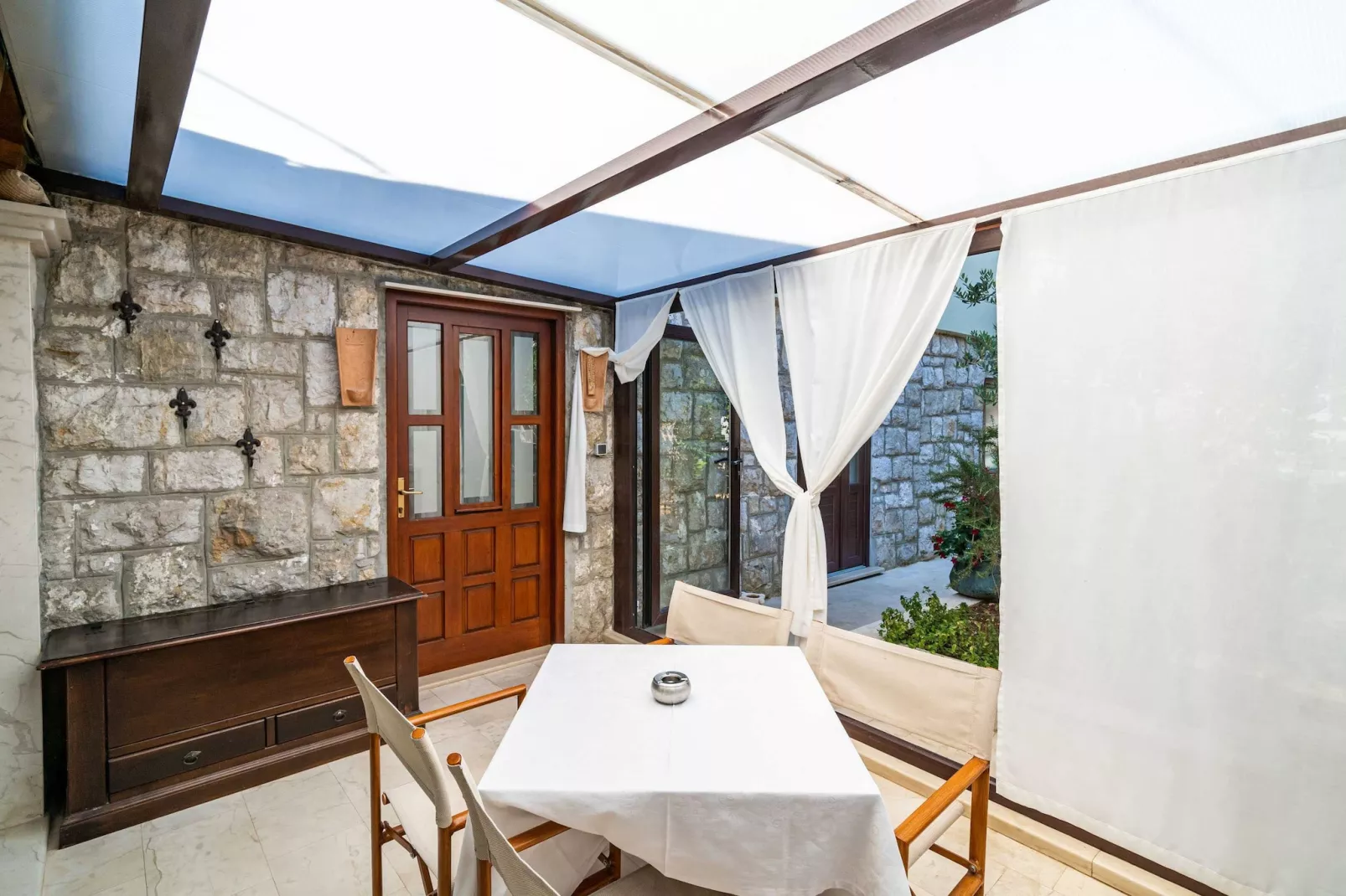 Apartment & Room Sunset Beach - One Bedroom Apartment with Terrace and Garden View-Terrace