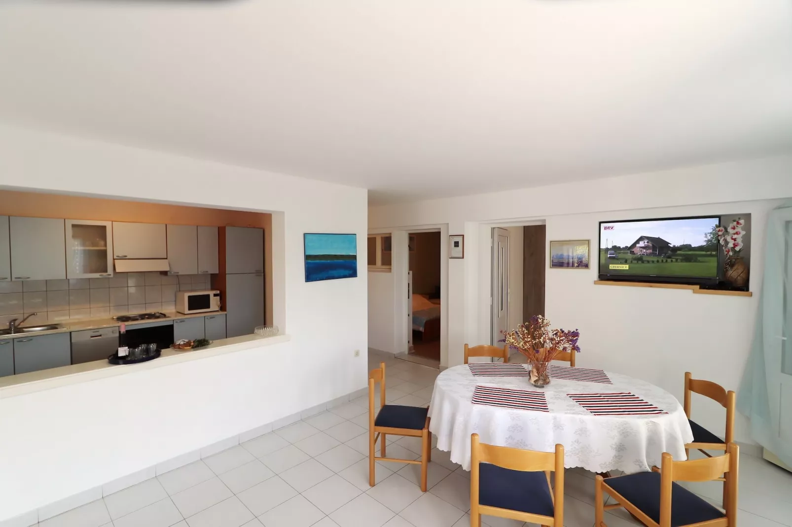 Apartments Villa Marijana - Standard Two Bedroom Apartment with Terrace and Garden View (Marijana 5)-Salle à manger