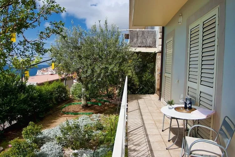 Apartments Sipa - Garden One Bedroom Apartment with Balcony and Partial Sea View (Apartman C)-Terrace balcony