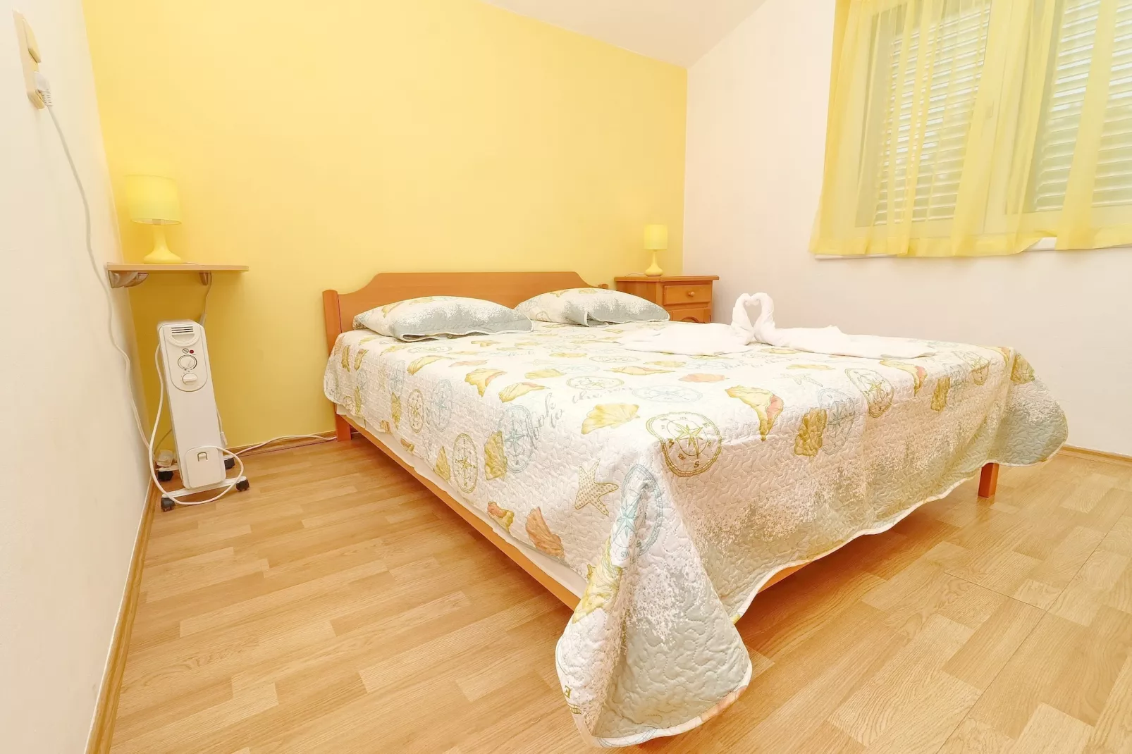 Apartments Villa Michele-Three Bedroom Apartment with Partial Sea View ( Grejp )-Bedroom