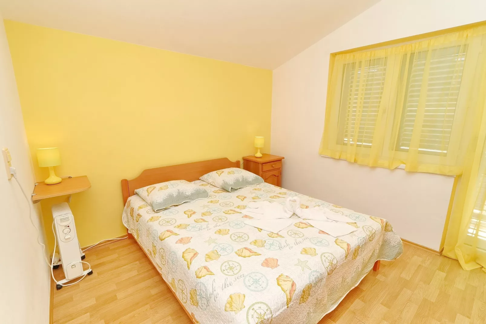Apartments Villa Michele-Three Bedroom Apartment with Partial Sea View ( Grejp )-Bedroom
