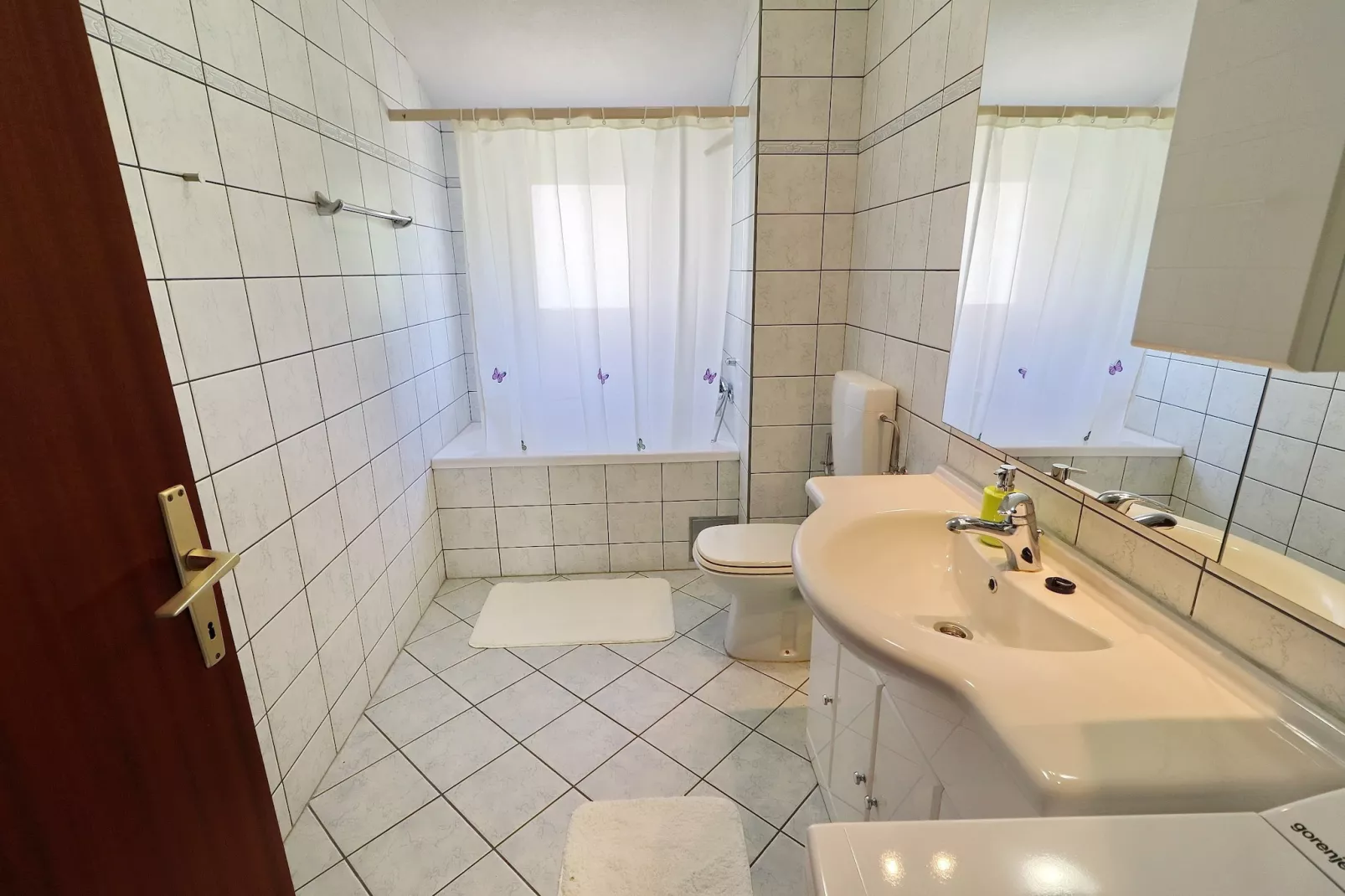 Apartments Villa Michele-Three Bedroom Apartment with Partial Sea View ( Grejp )-Bathroom