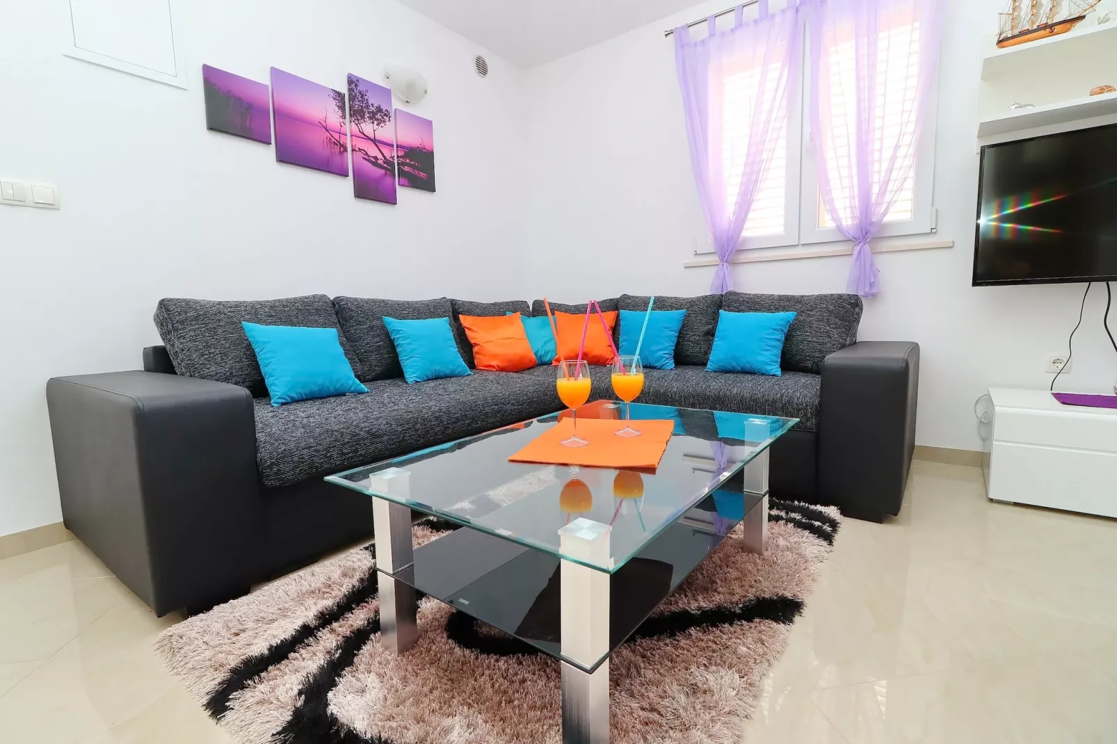 Holiday Home Adriatic View-Two Bedroom Apartment with Terrace and Sea View-Salon