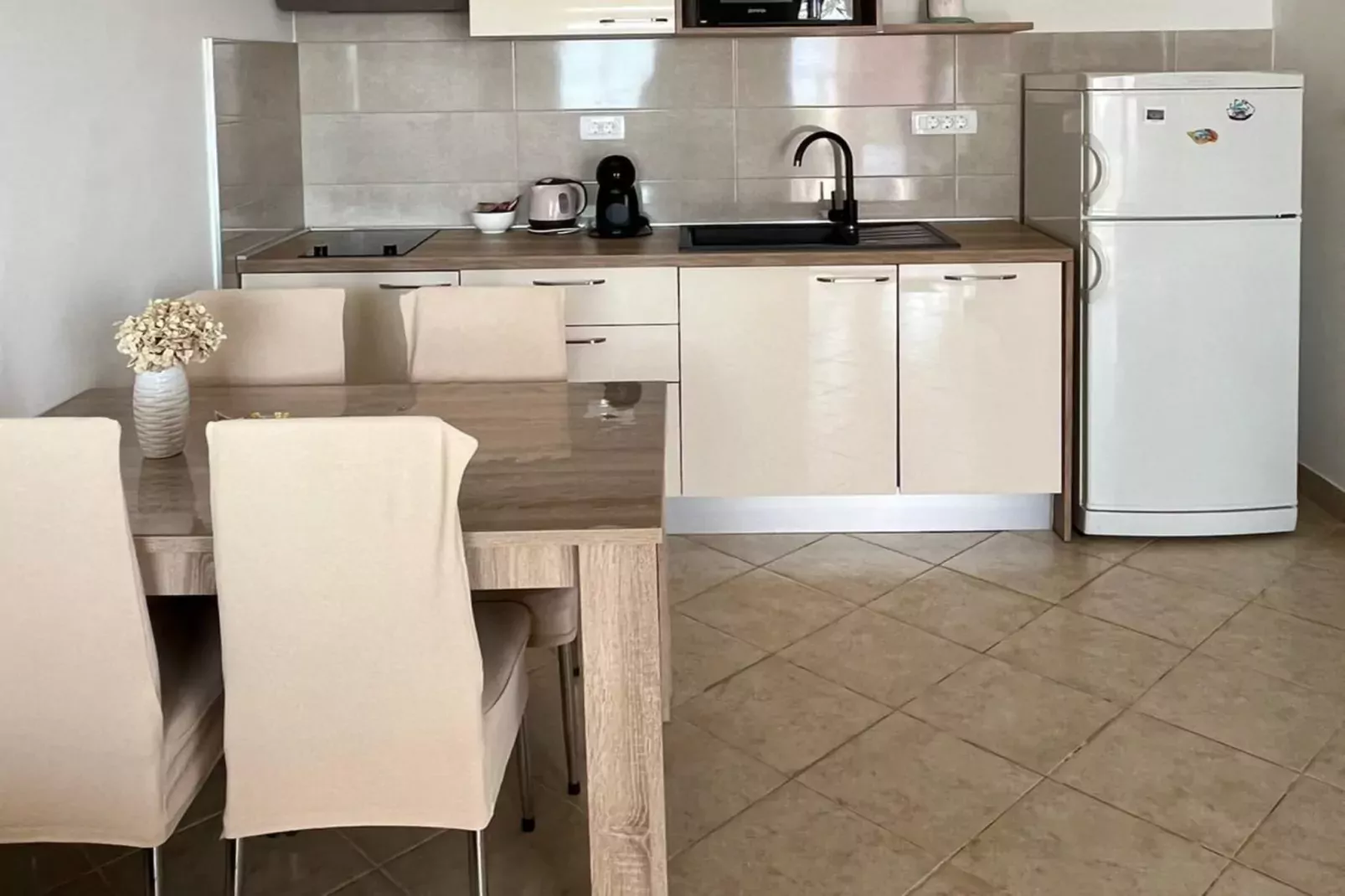 Apartments Dobrila - One Bedroom Apartment with Terrace - A1-Kitchen