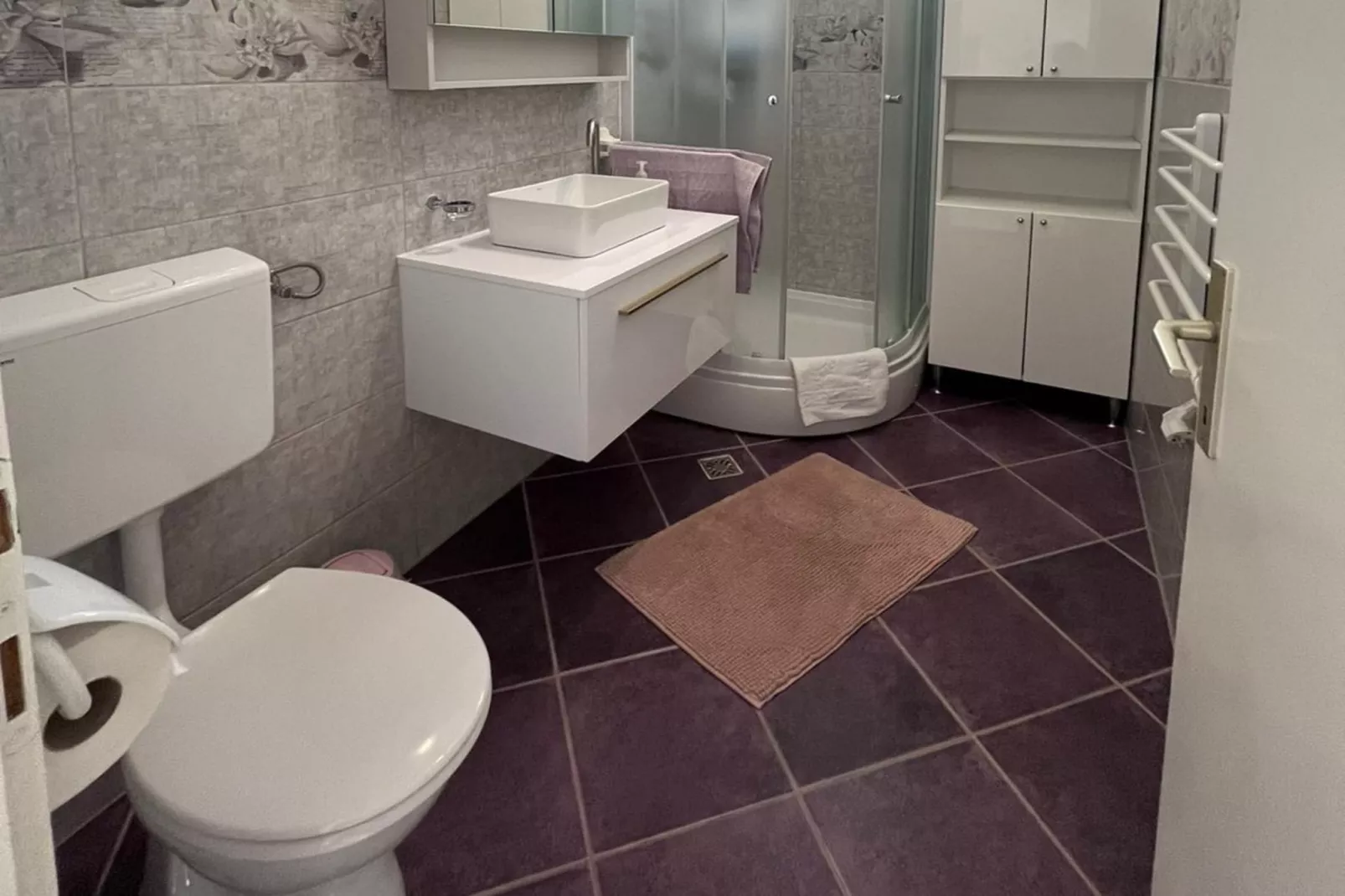 Apartments Dobrila - One Bedroom Apartment with Terrace - A1-Bathroom