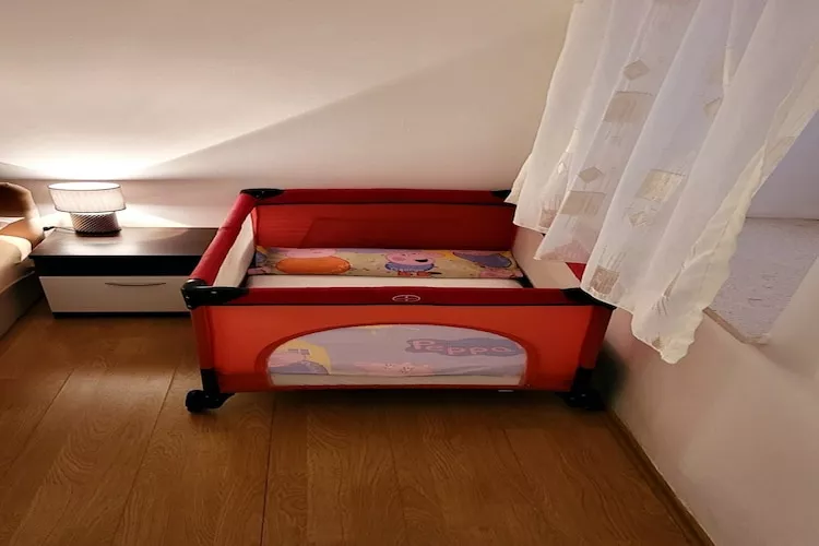 Apartment Dora - Studio Apartment with Terrace-Bedroom