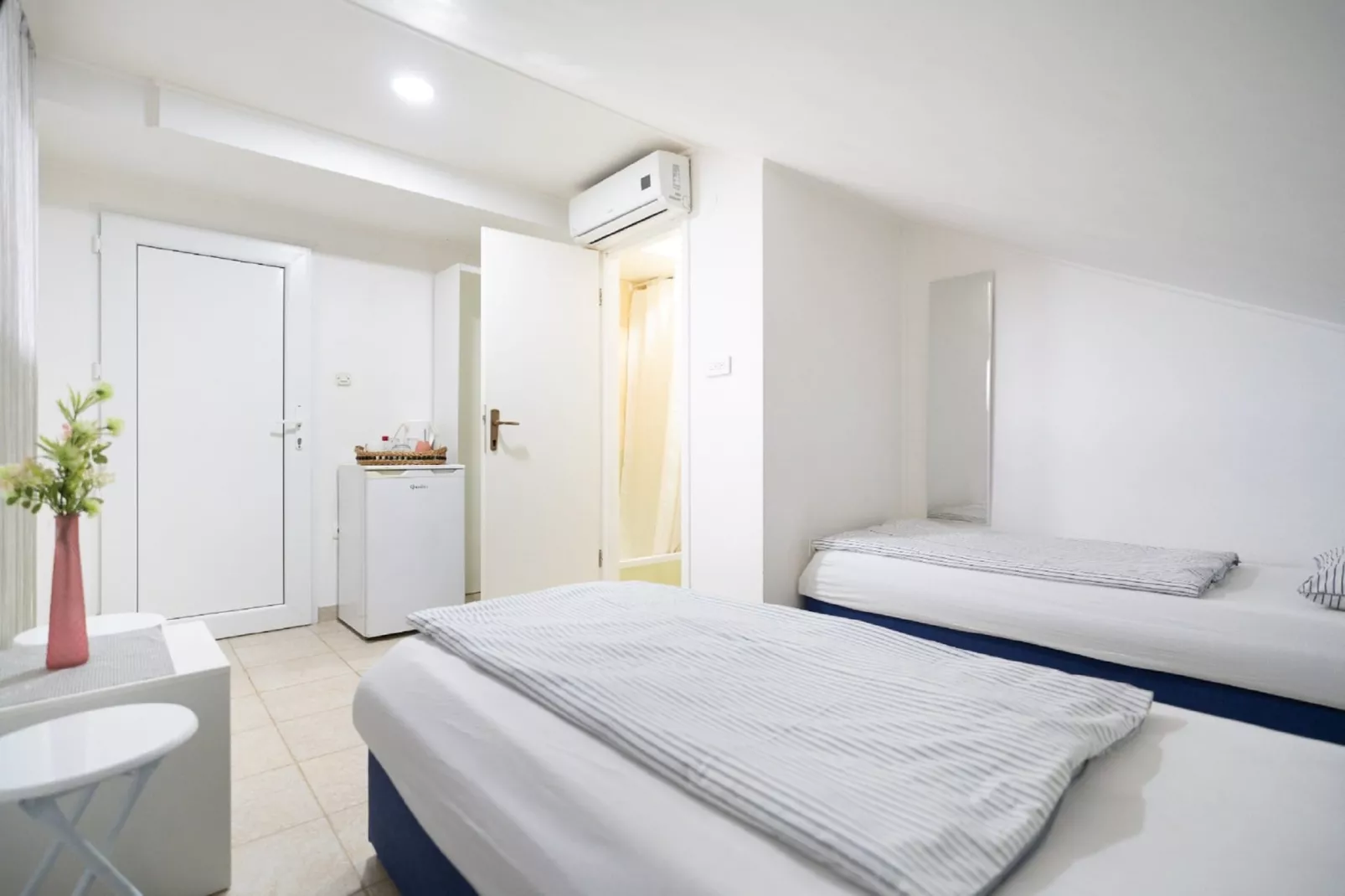 Apartments Milic - Twin Room 1-Bedroom