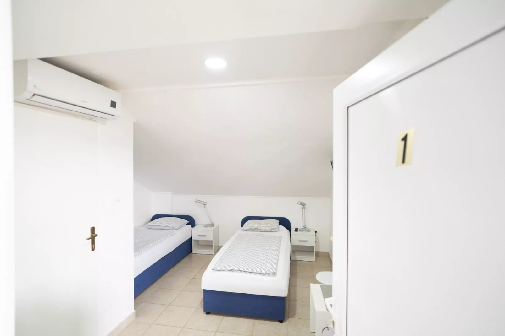 Apartments Milic - Twin Room 1-Bedroom