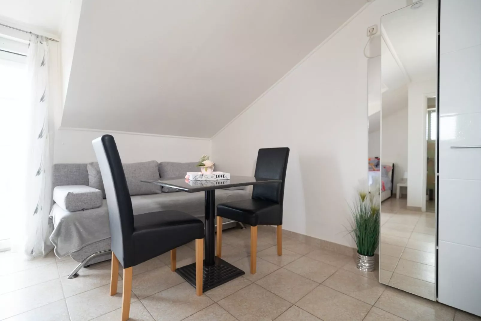 Apartments Milic - Studio Apartment with Sea View 4-Living room
