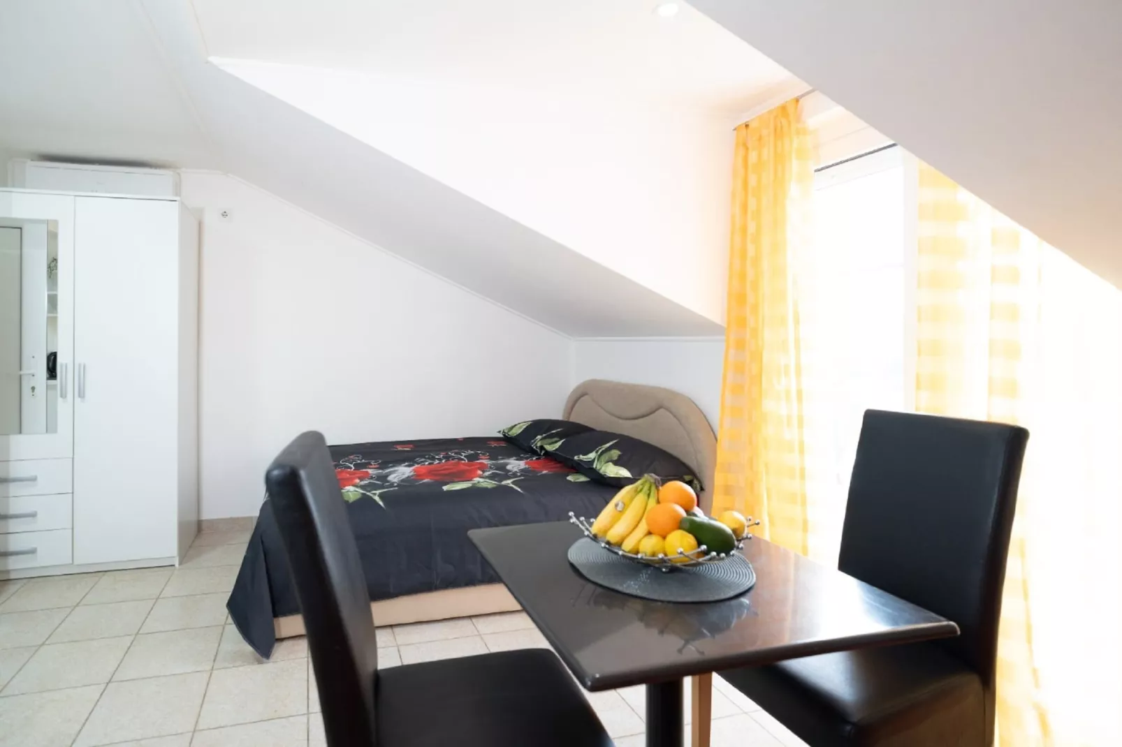 Apartments Milic - Studio Apartment with Sea View 4-Living room