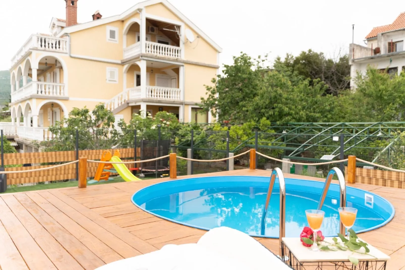 Apartments Milic - Studio Apartment with Sea View 4-Pool