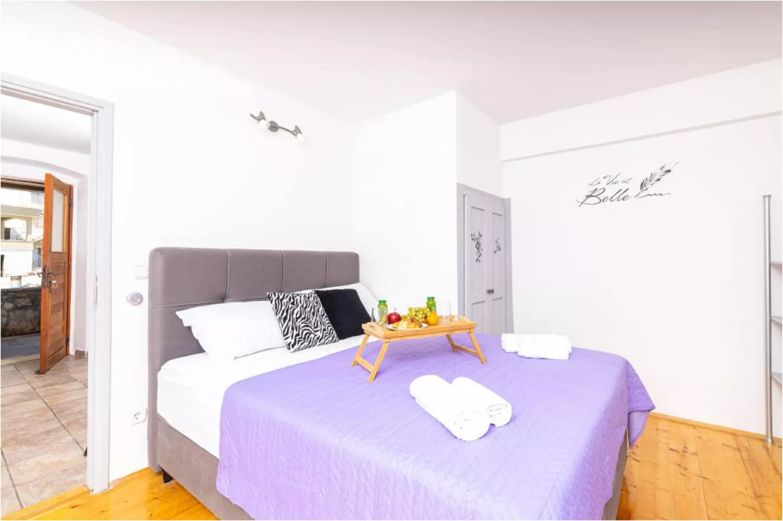 Apartments Vela Stiniva - Two Bedroom Apartment with Terrace and Sea View - A1 (67633)-Bedroom