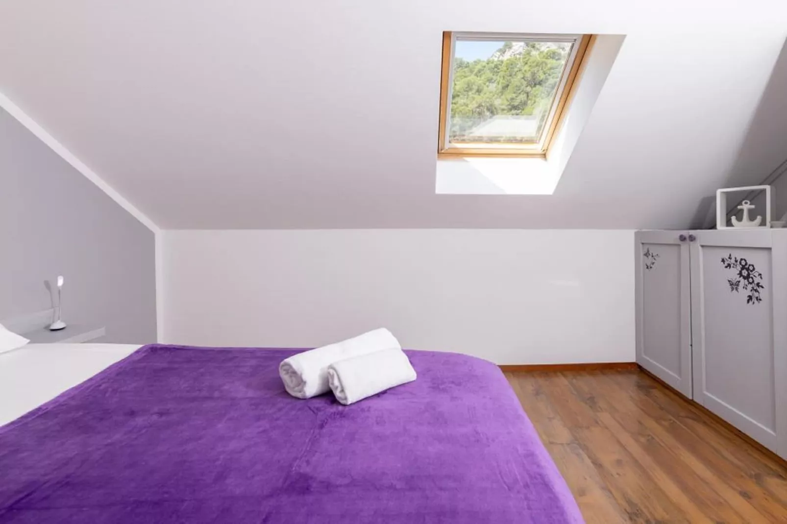 Apartments Vela Stiniva - Two Bedroom Apartment with Terrace and Sea View - A1 (67633)-Bedroom