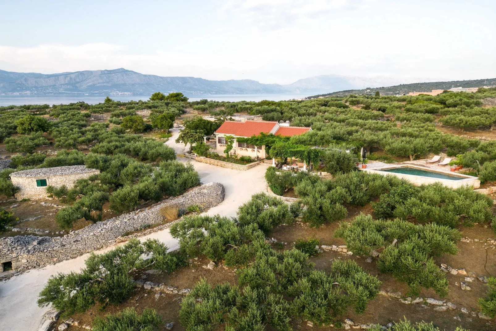 Villa Roza - One Bedroom Villa with Swimming Pool-Outdoor