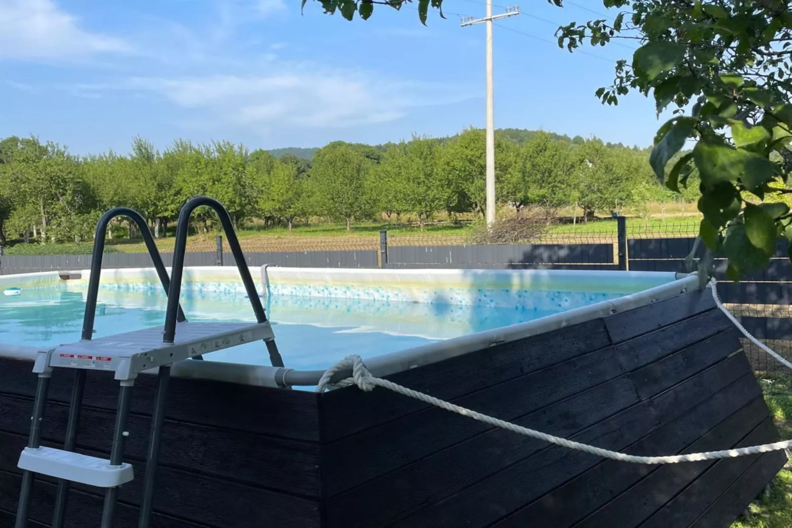 Tetina Kuća - Two Bedroom Holiday Home with Terrace-Pool
