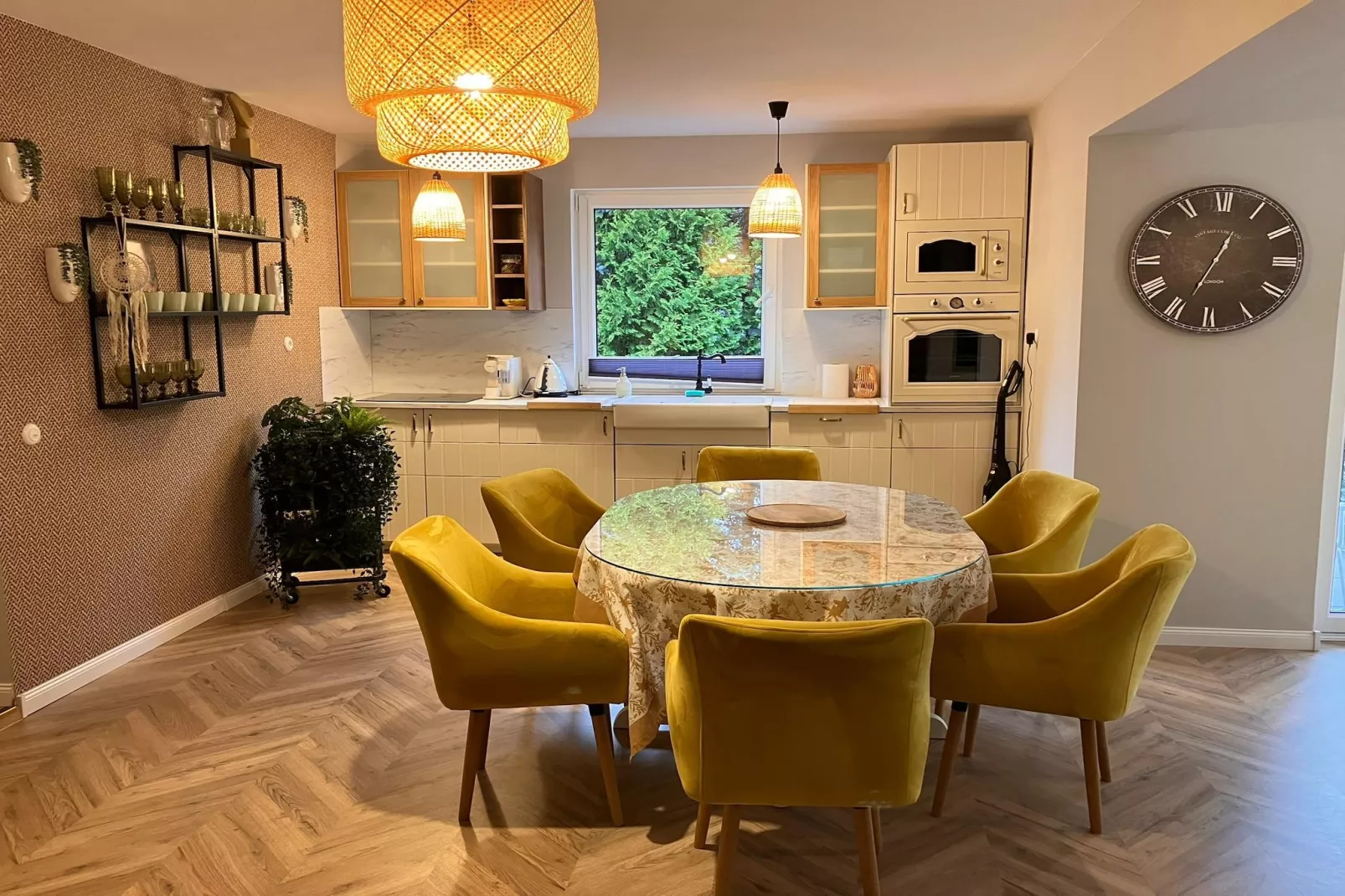 Holiday flat 1st floor-Dining room