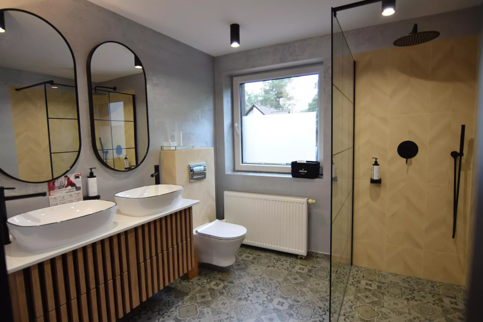Holiday flat 1st floor-Bathroom