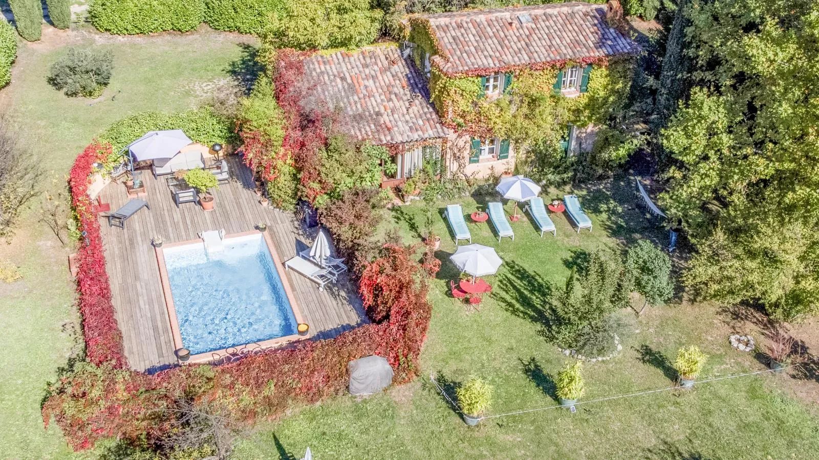 La petite maison de la ferme rose-Extérieur été