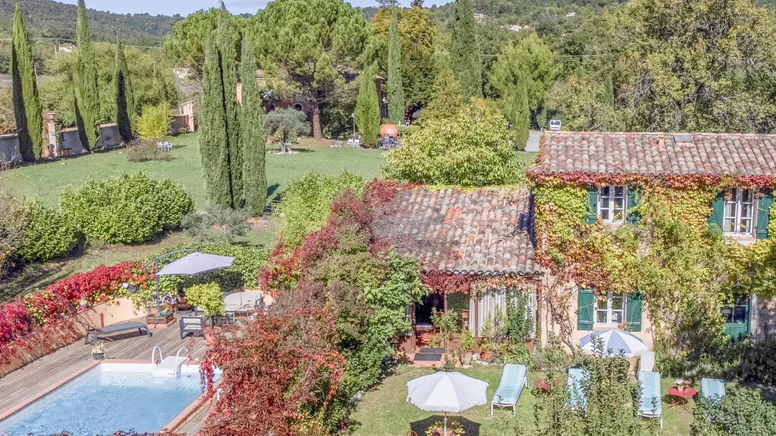 La petite maison de la ferme rose-Extérieur été