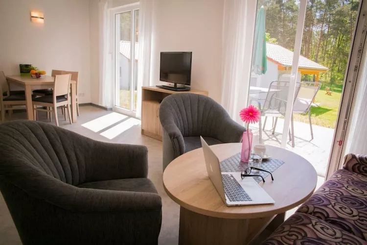 Bungalow am Storkower See-Salon