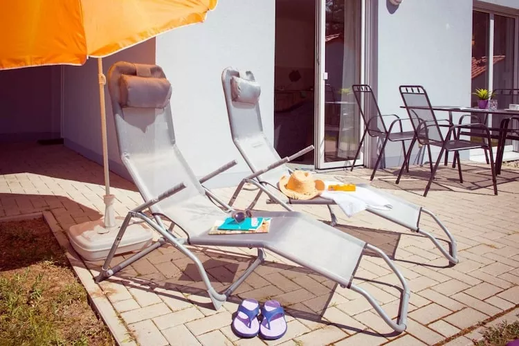 Bungalow am Storkower See-Terrace balcony